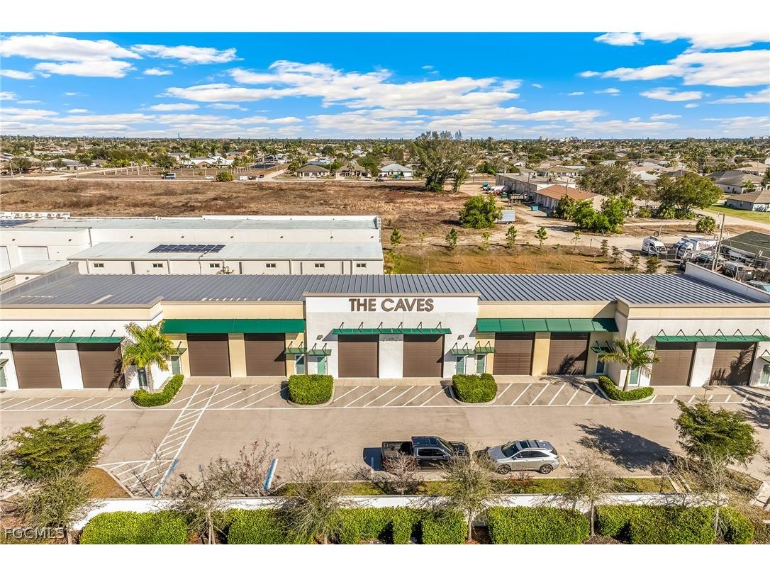 4335 SW 9th Avenue #UNIT 7 Cape Coral FL 33914 2026008927 image2