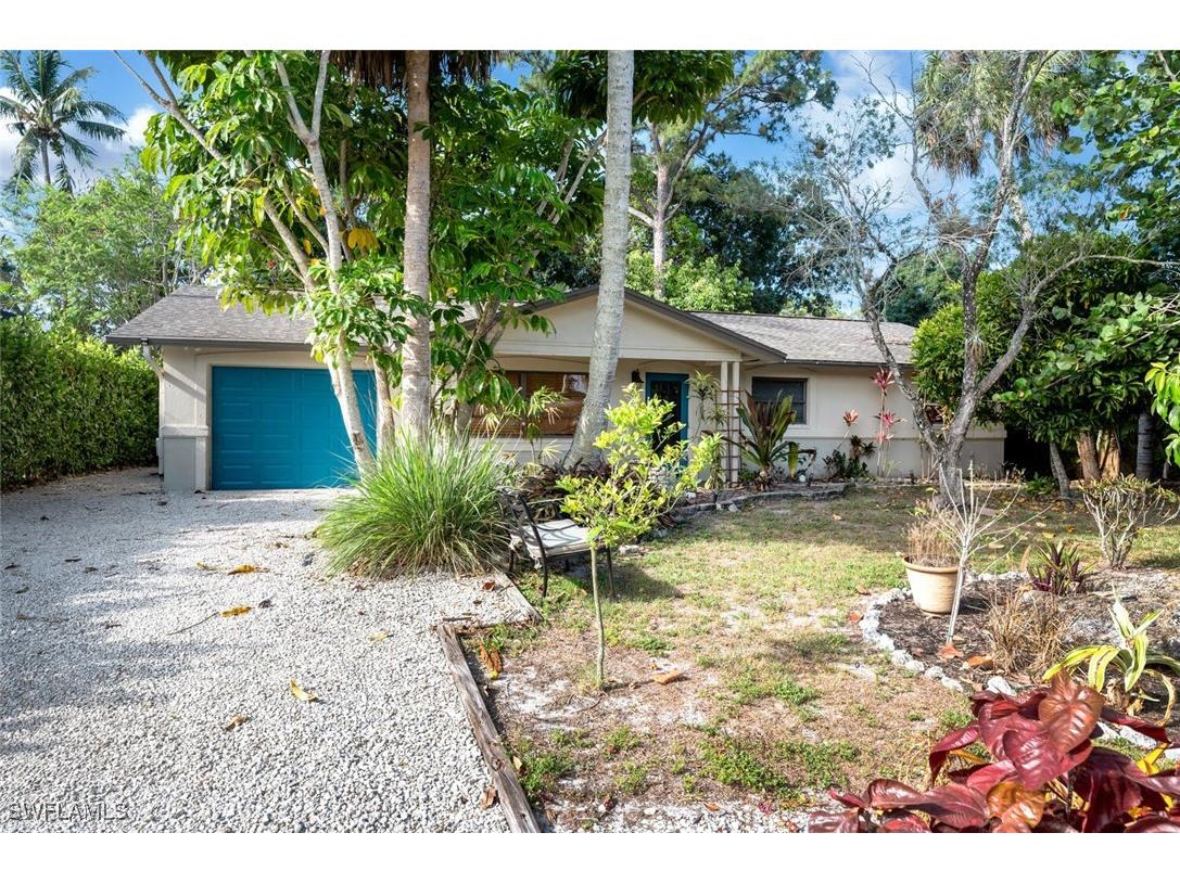 4336 Parrot Avenue Naples FL 34104 224054042 image1