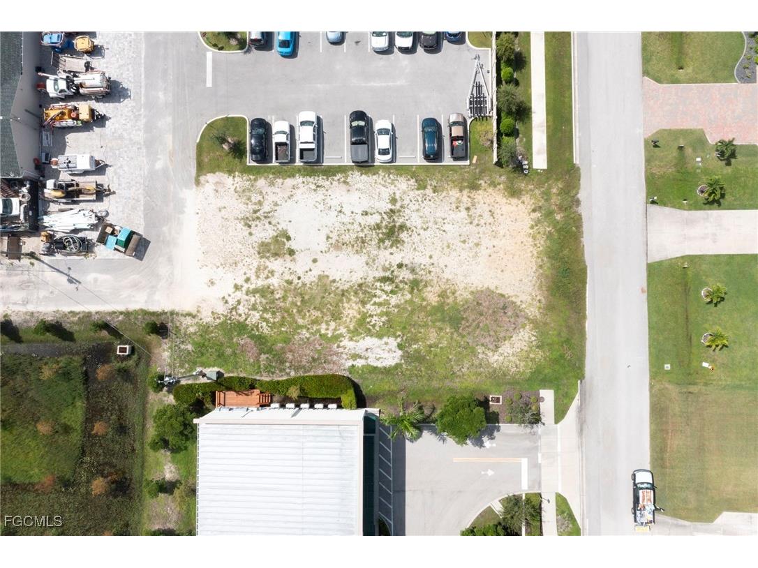 4337 & 4339 SW 9th Avenue Cape Coral FL 33914 2025005977 image10