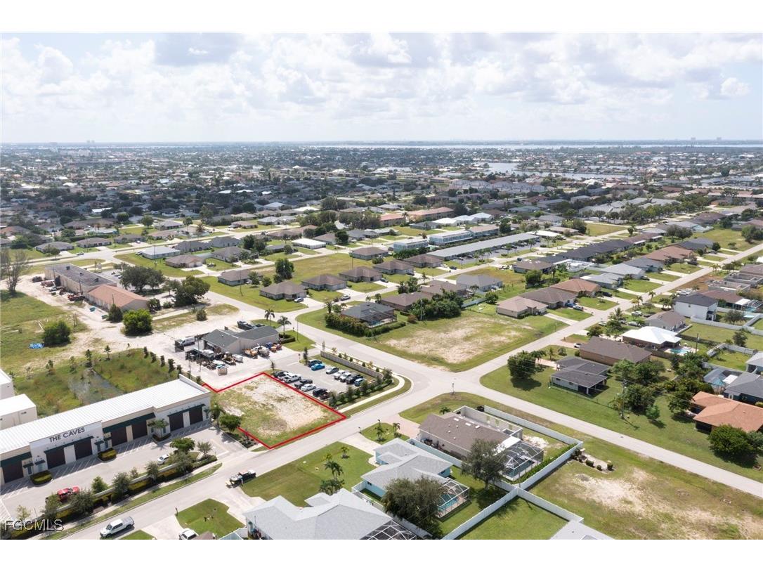 4337 & 4339 SW 9th Avenue Cape Coral FL 33914 2025005977 image12