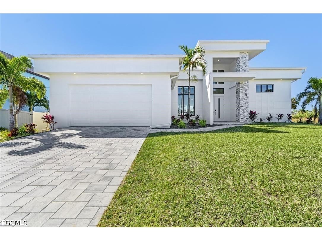 4337 NE 9th Court Cape Coral FL 33909 2026027889 image1