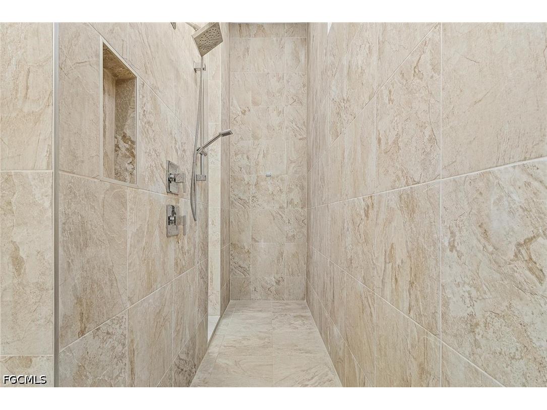 4337 NE 9th Court Cape Coral FL 33909 2026027889 image7