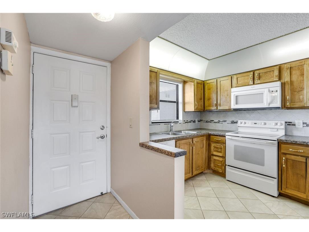4338 27th Court SW #104 Naples FL 34116 226010166 image1