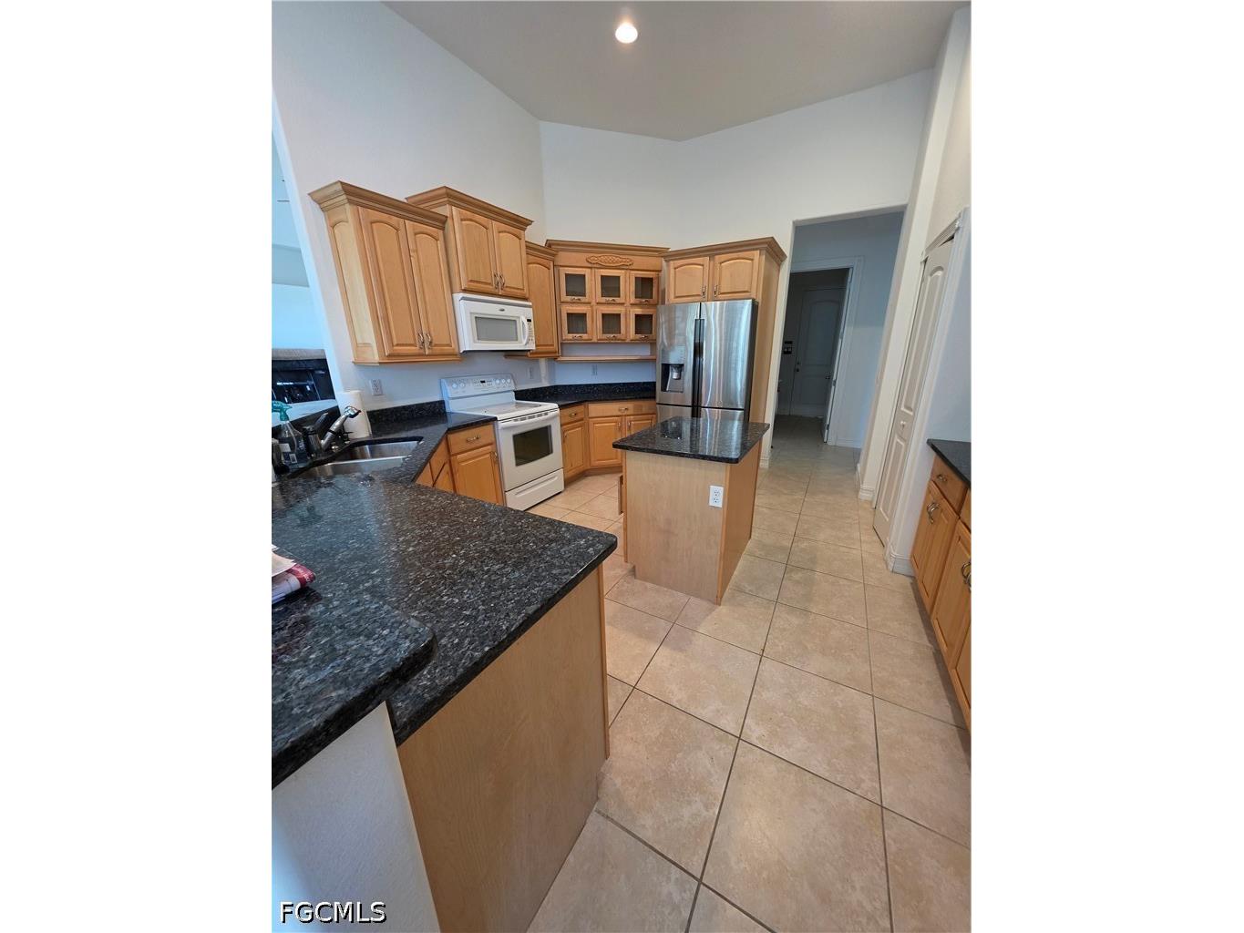 4338 Jacaranda Parkway W Cape Coral FL 33993 2026023872 image2