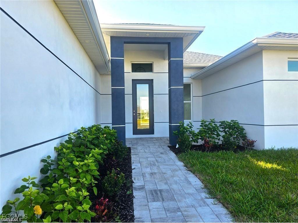 4338 NW 31st Terrace Cape Coral FL 33993 2025020146 image3