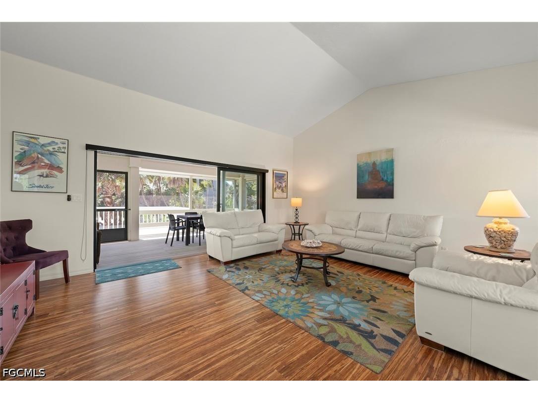 4339 Gulf Pines Drive Sanibel FL 33957 2026013961 image11