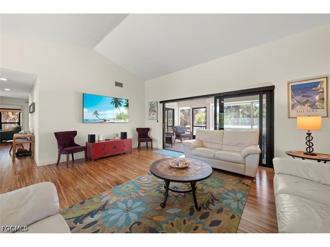 4339 Gulf Pines Drive Sanibel FL 33957 2026013961 image12