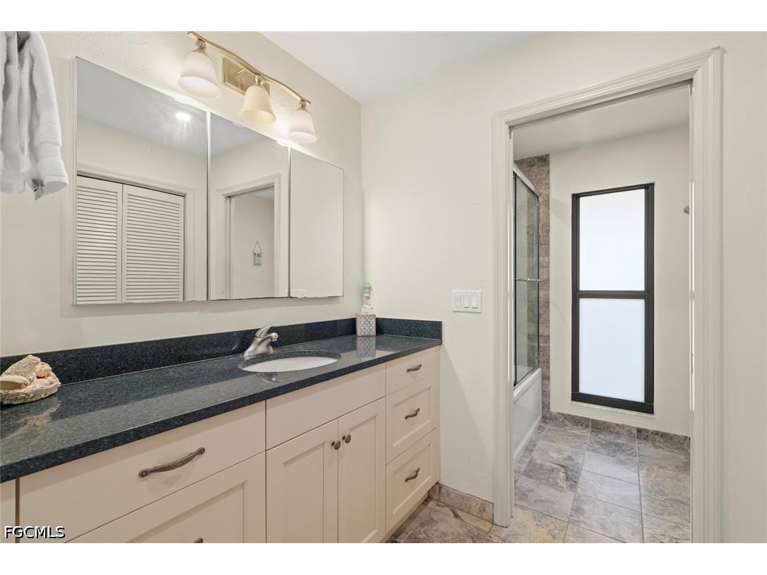4339 Gulf Pines Drive Sanibel FL 33957 2026013961 image25