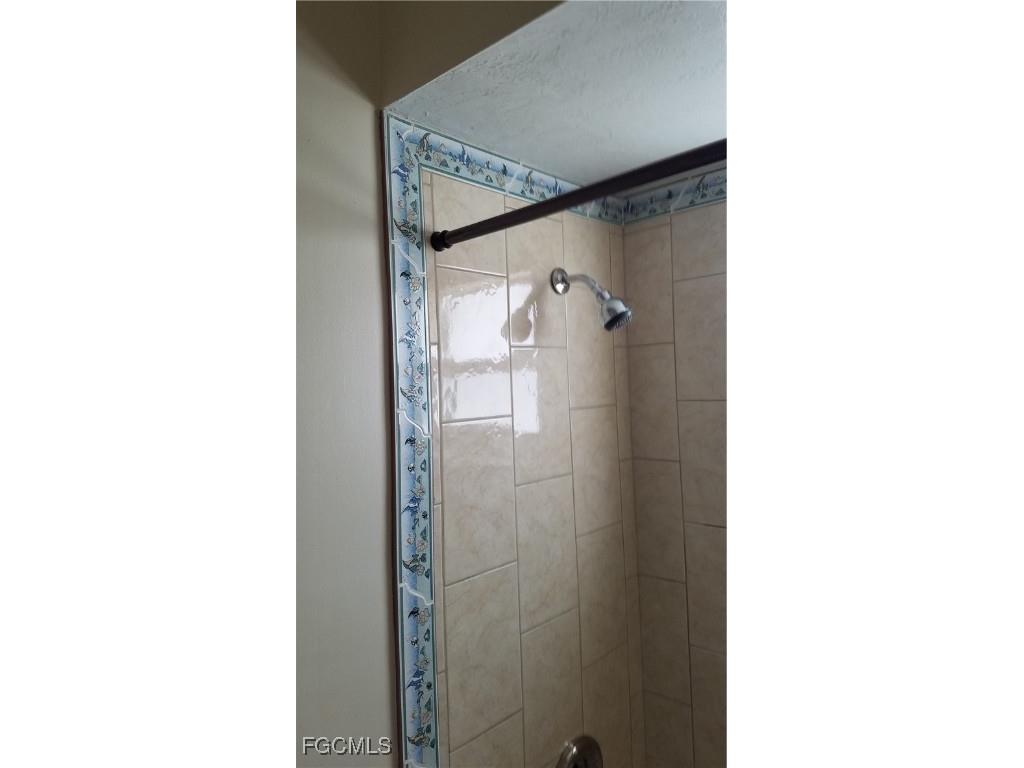 434 Buena Vista Boulevard S Fort Myers FL 33905 2025009339 image11