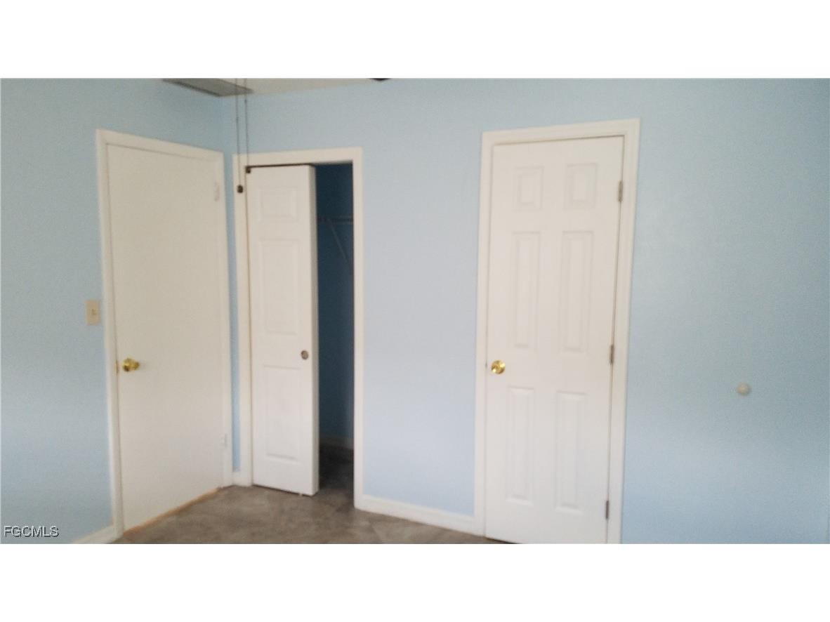 434 Buena Vista Boulevard S Fort Myers FL 33905 2025009339 image15