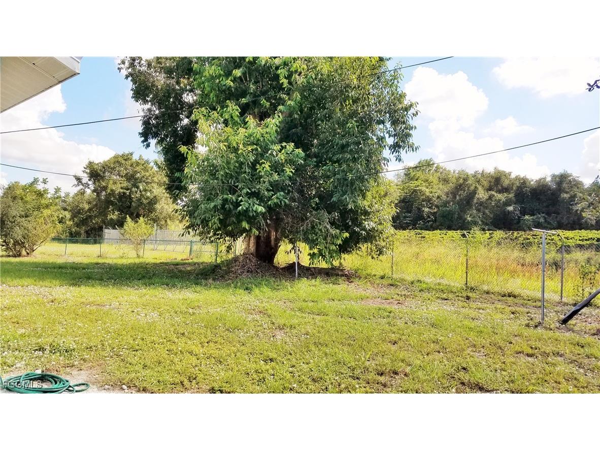 434 Buena Vista Boulevard S Fort Myers FL 33905 2025009339 image19