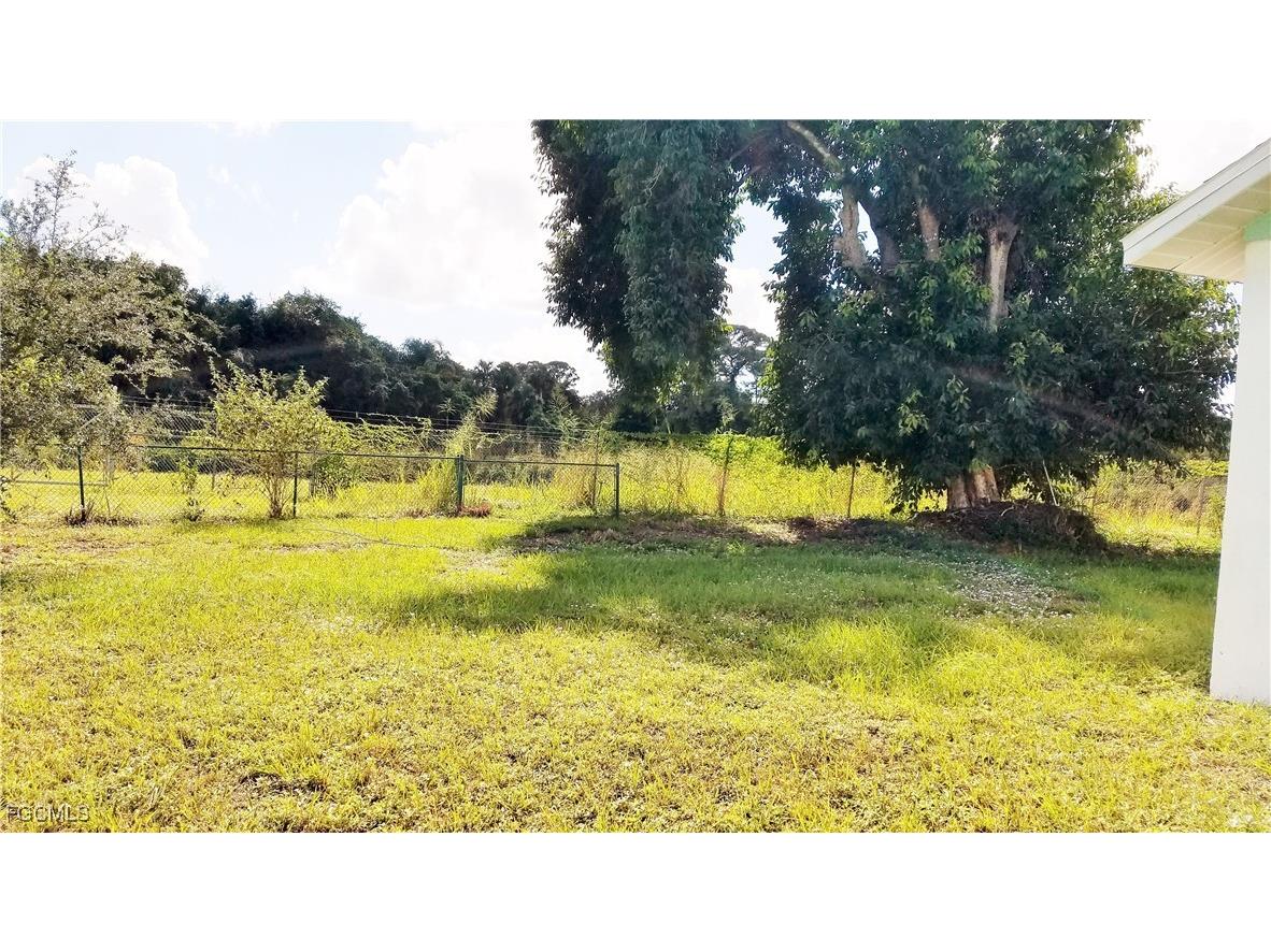 434 Buena Vista Boulevard S Fort Myers FL 33905 2025009339 image20