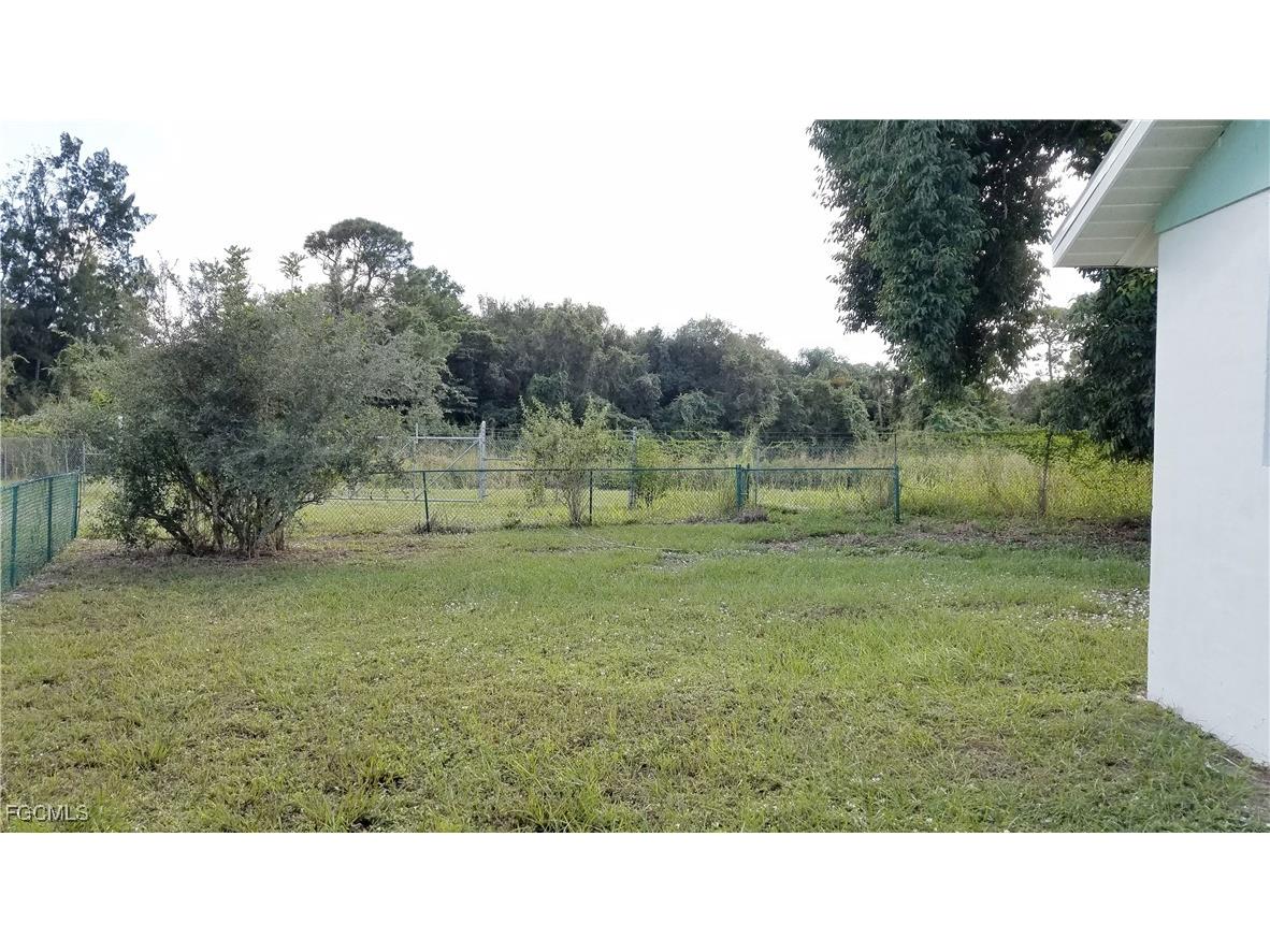 434 Buena Vista Boulevard S Fort Myers FL 33905 2025009339 image21