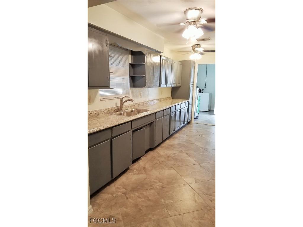 434 Buena Vista Boulevard S Fort Myers FL 33905 2025009339 image5