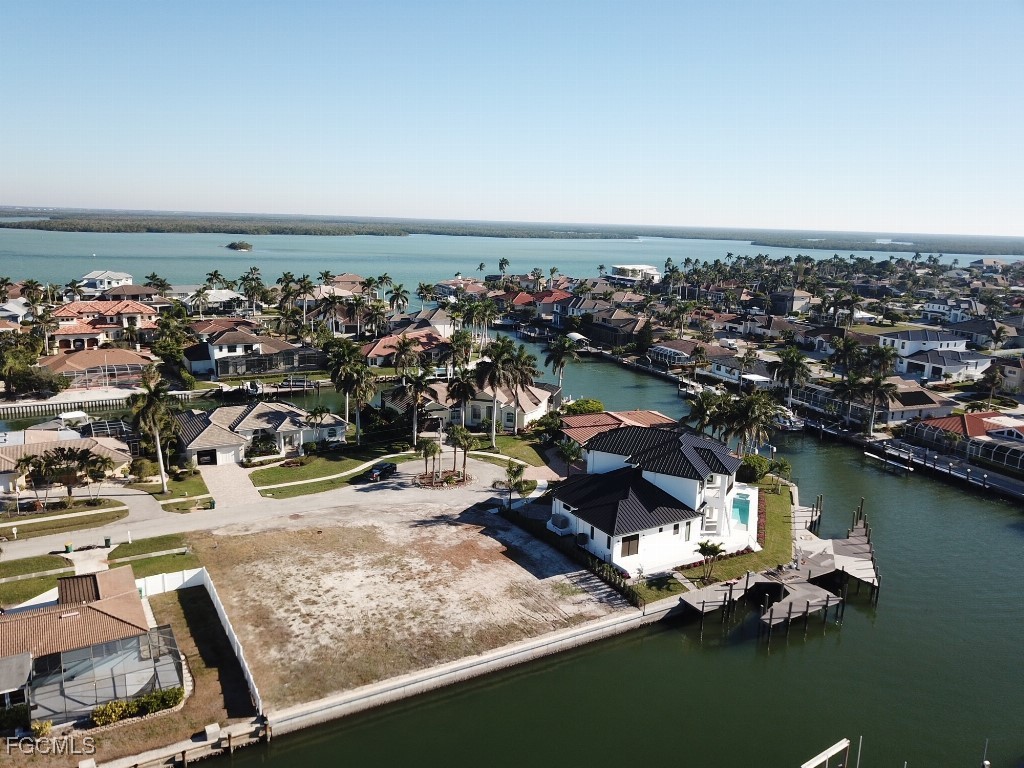 434 Tarpon Court Marco Island FL 34145 2025023204 image10