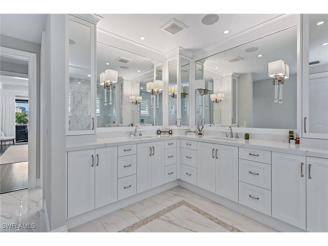 434 Trade Winds Avenue Naples FL 34108 225063330 image24