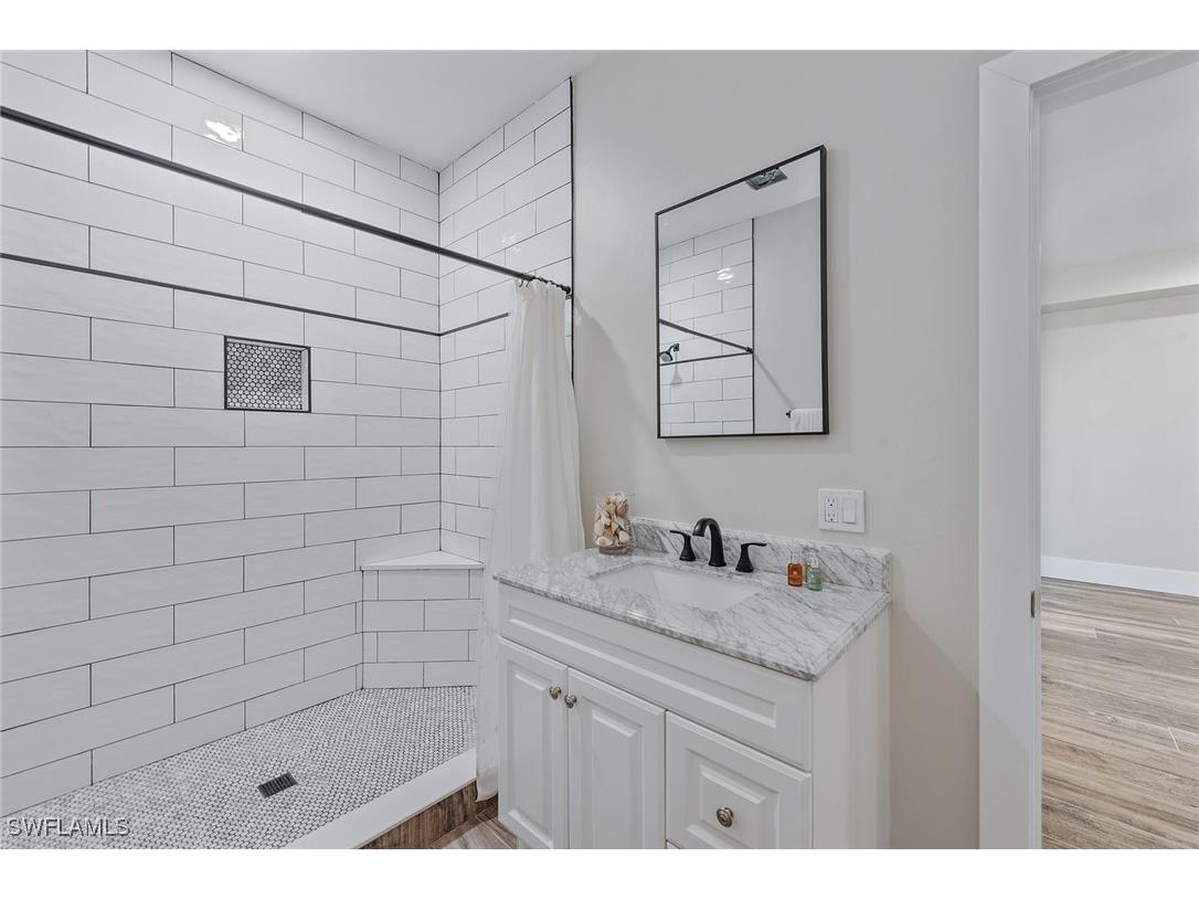 434 Trade Winds Avenue Naples FL 34108 225063330 image34