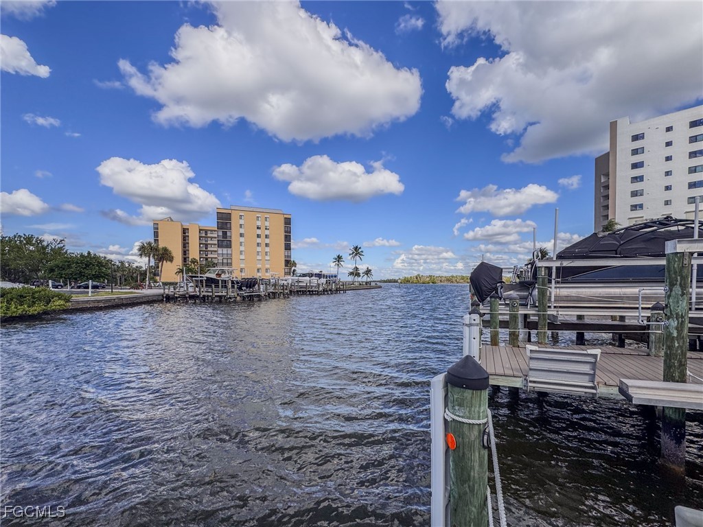 4341 Bay Beach Lane Fort Myers Beach FL 33931 2025013313 image10