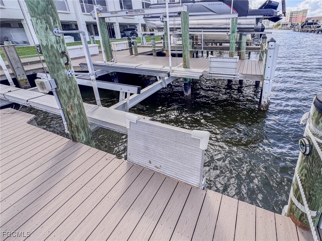 4341 Bay Beach Lane Fort Myers Beach FL 33931 2025013313 image7