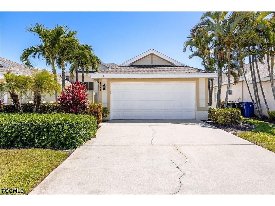 4342 Avian Avenue Fort Myers FL 33916 2026018336 image2
