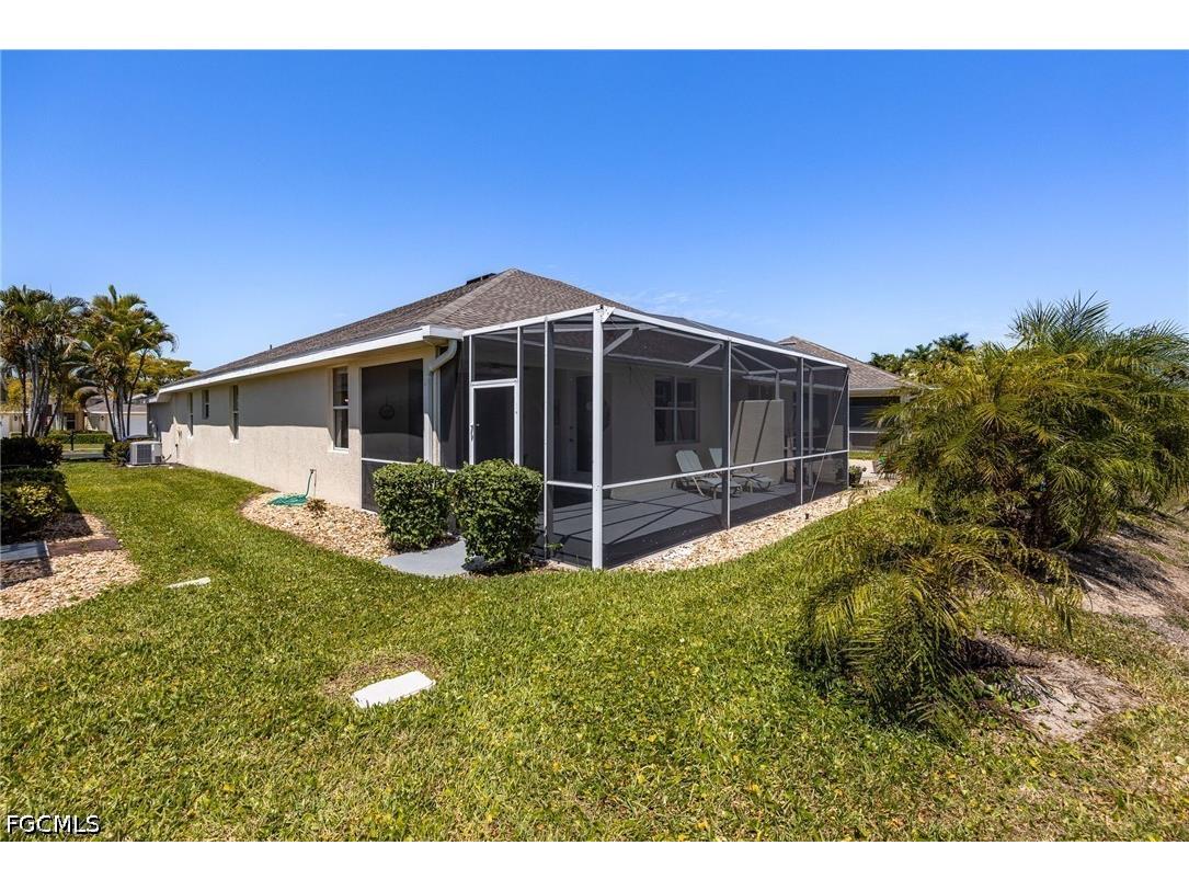 4342 Avian Avenue Fort Myers FL 33916 2026018336 image32