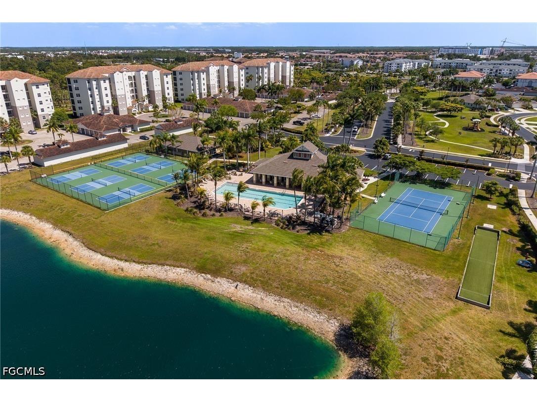 4342 Avian Avenue Fort Myers FL 33916 2026018336 image48