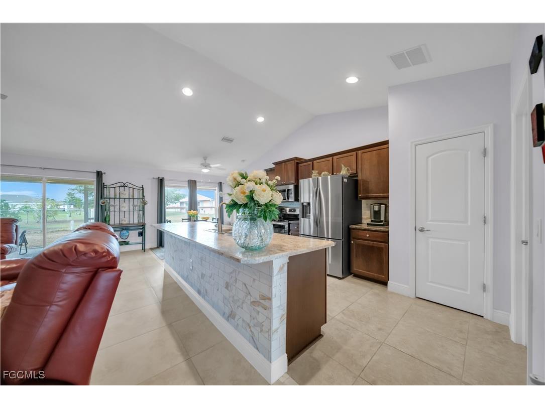 4344 NE 9th Court Cape Coral FL 33909 2025024005 image10
