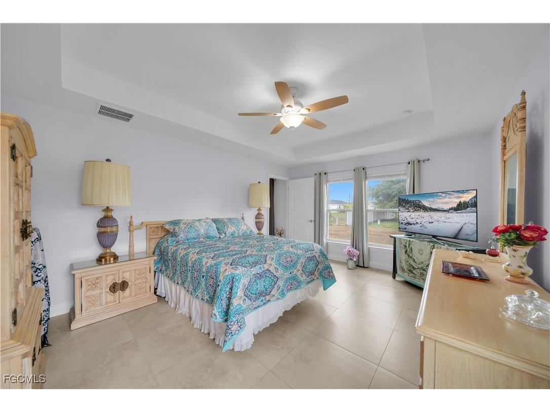4344 NE 9th Court Cape Coral FL 33909 2025024005 image14