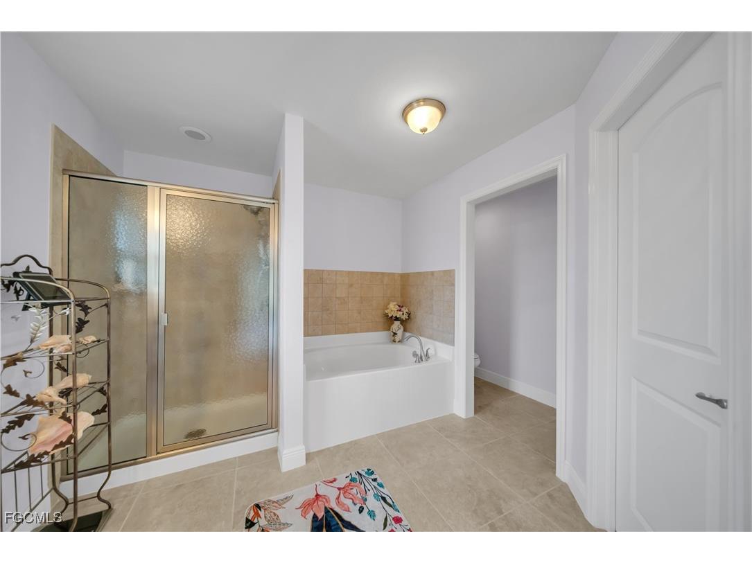 4344 NE 9th Court Cape Coral FL 33909 2025024005 image16