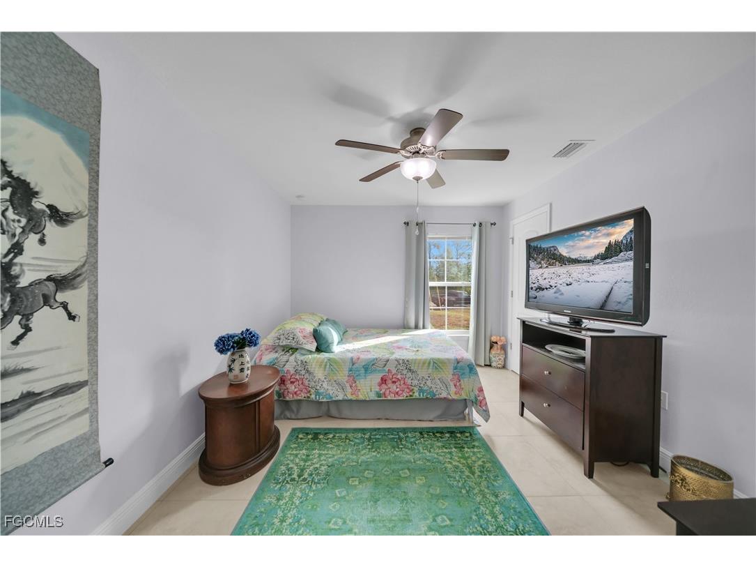4344 NE 9th Court Cape Coral FL 33909 2025024005 image20