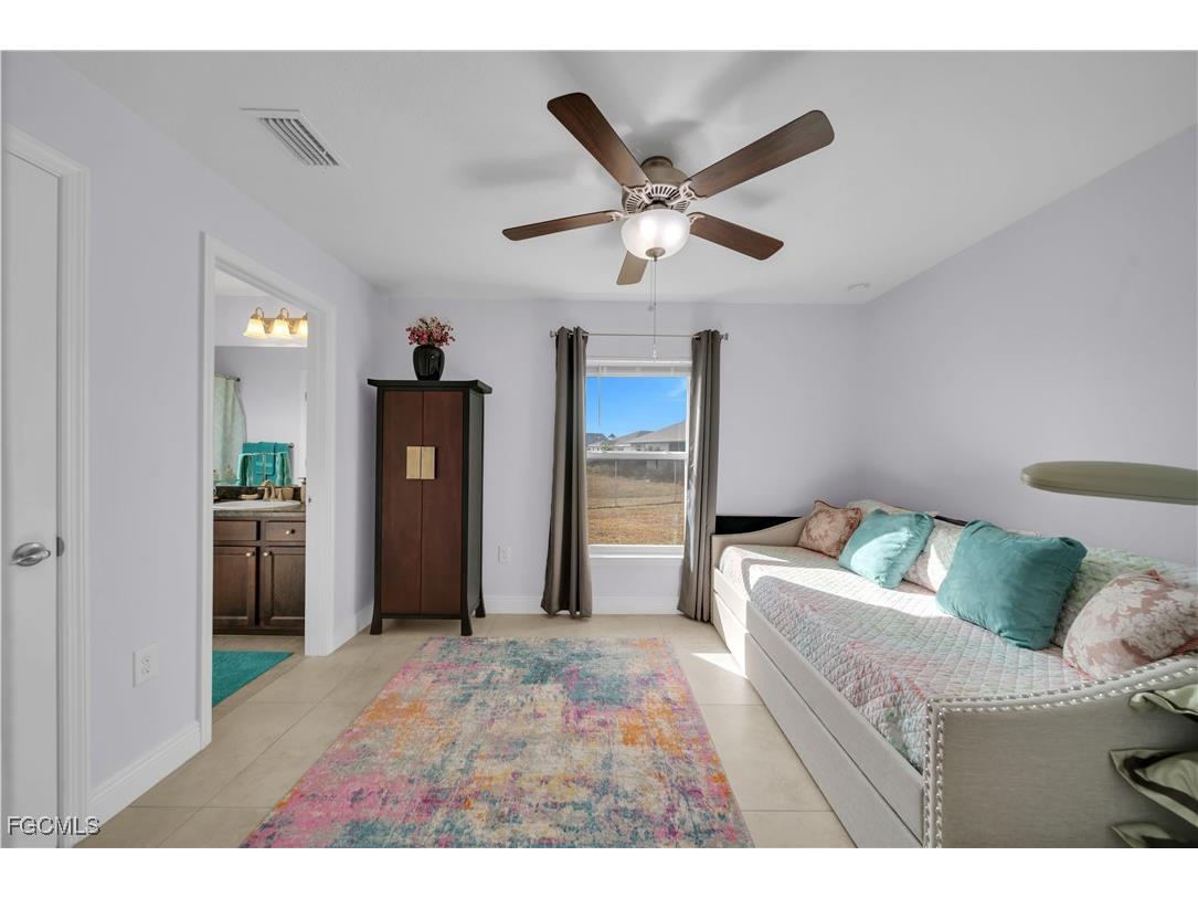 4344 NE 9th Court Cape Coral FL 33909 2025024005 image22