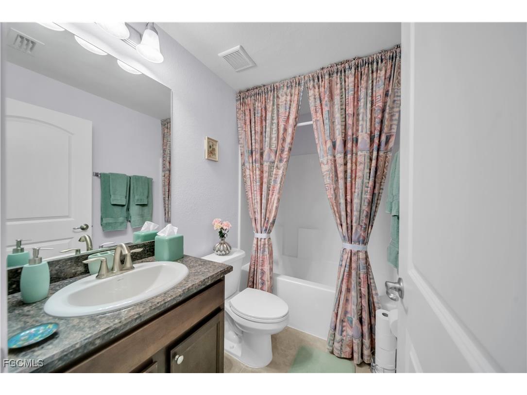 4344 NE 9th Court Cape Coral FL 33909 2025024005 image24