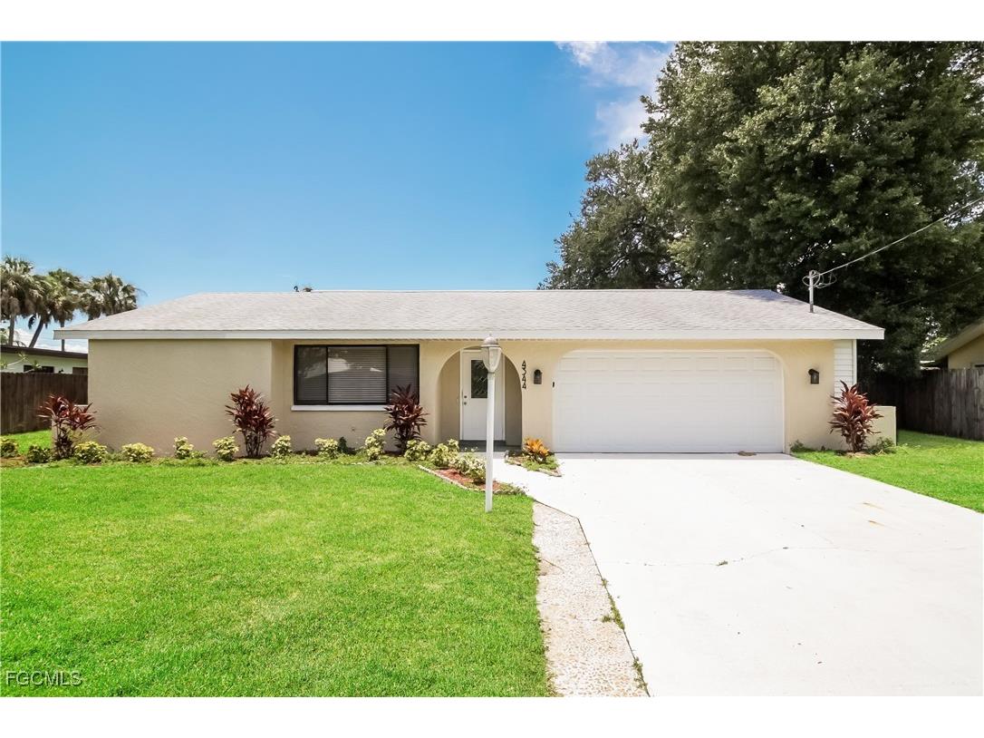 4344 Saint Clair Avenue W North Fort Myers FL 33903 2025010296 image1