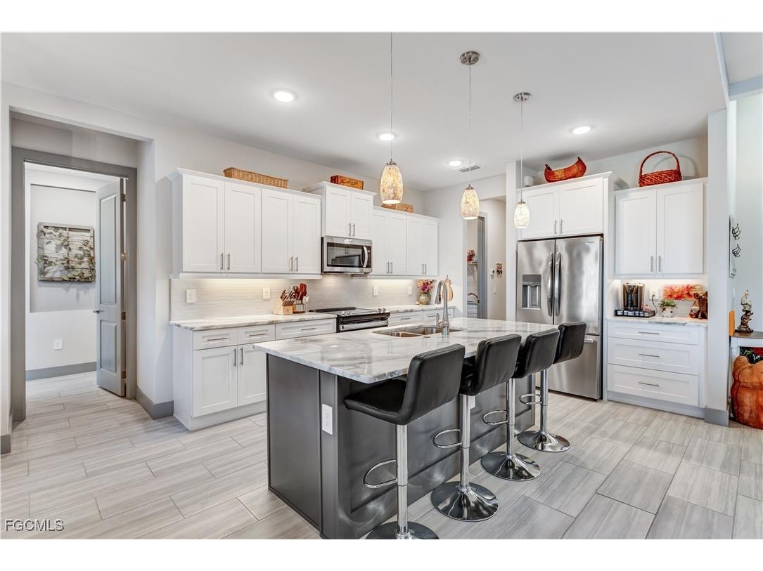 4347 NW 31st Terrace Cape Coral FL 33993 2025013851 image9