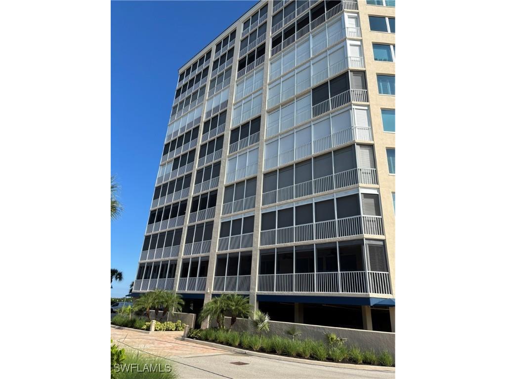 435 Dockside Drive #B-602 Naples FL 34110 225073824 image2