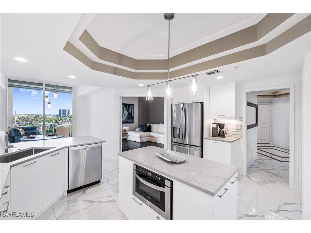 435 Dockside Drive #B702 Naples FL 34110 225085018 image11