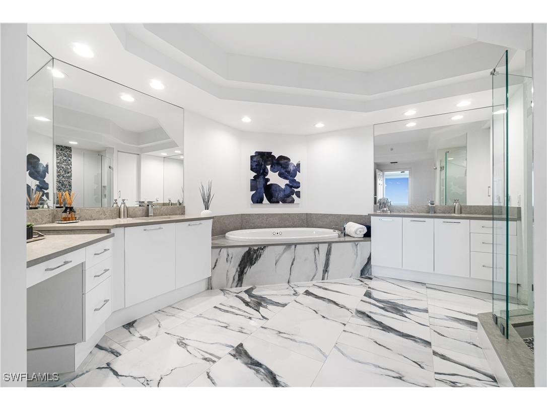 435 Dockside Drive #B702 Naples FL 34110 225085018 image20