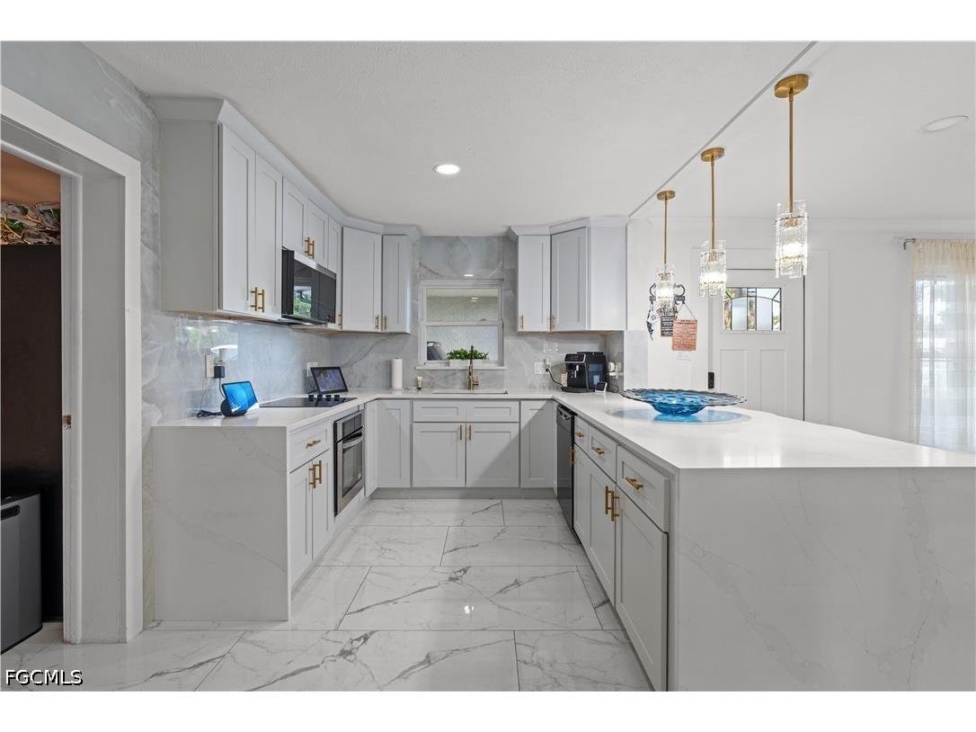 4350 Orangewood Avenue Fort Myers FL 33901 2026027192 image13
