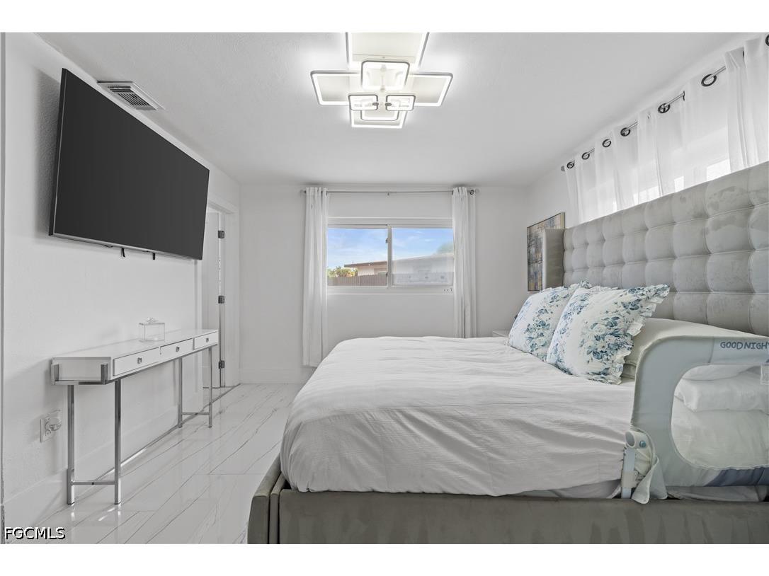 4350 Orangewood Avenue Fort Myers FL 33901 2026027192 image18