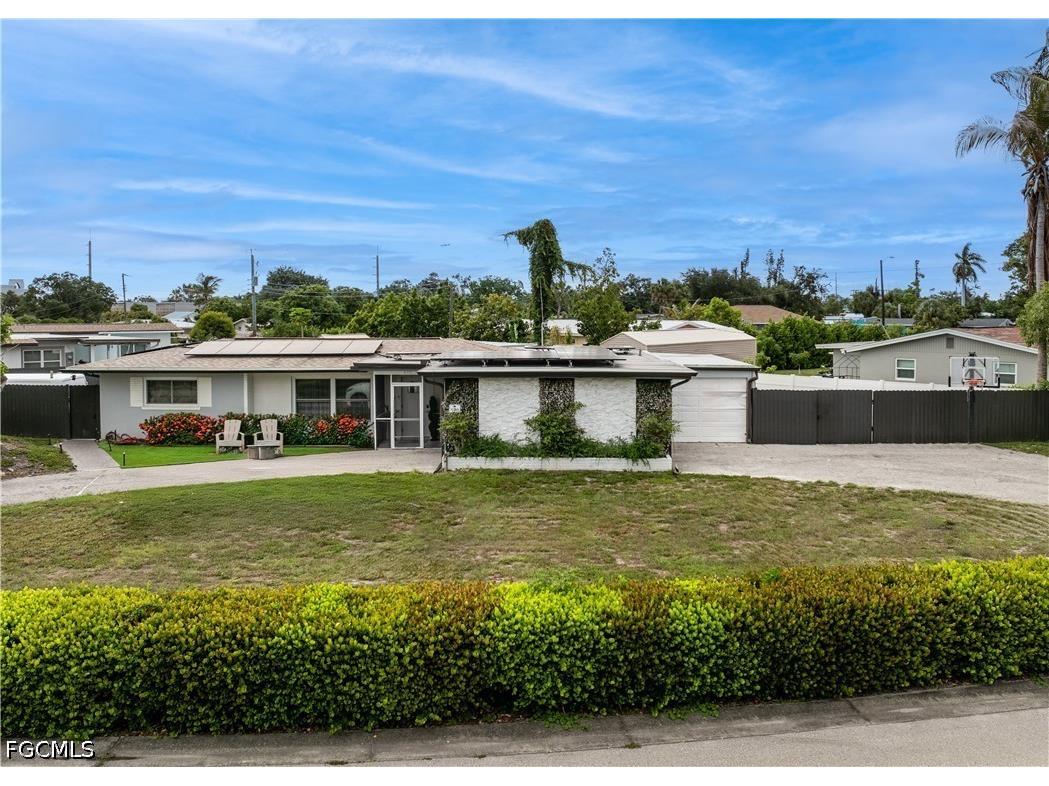4350 Orangewood Avenue Fort Myers FL 33901 2026027192 image3