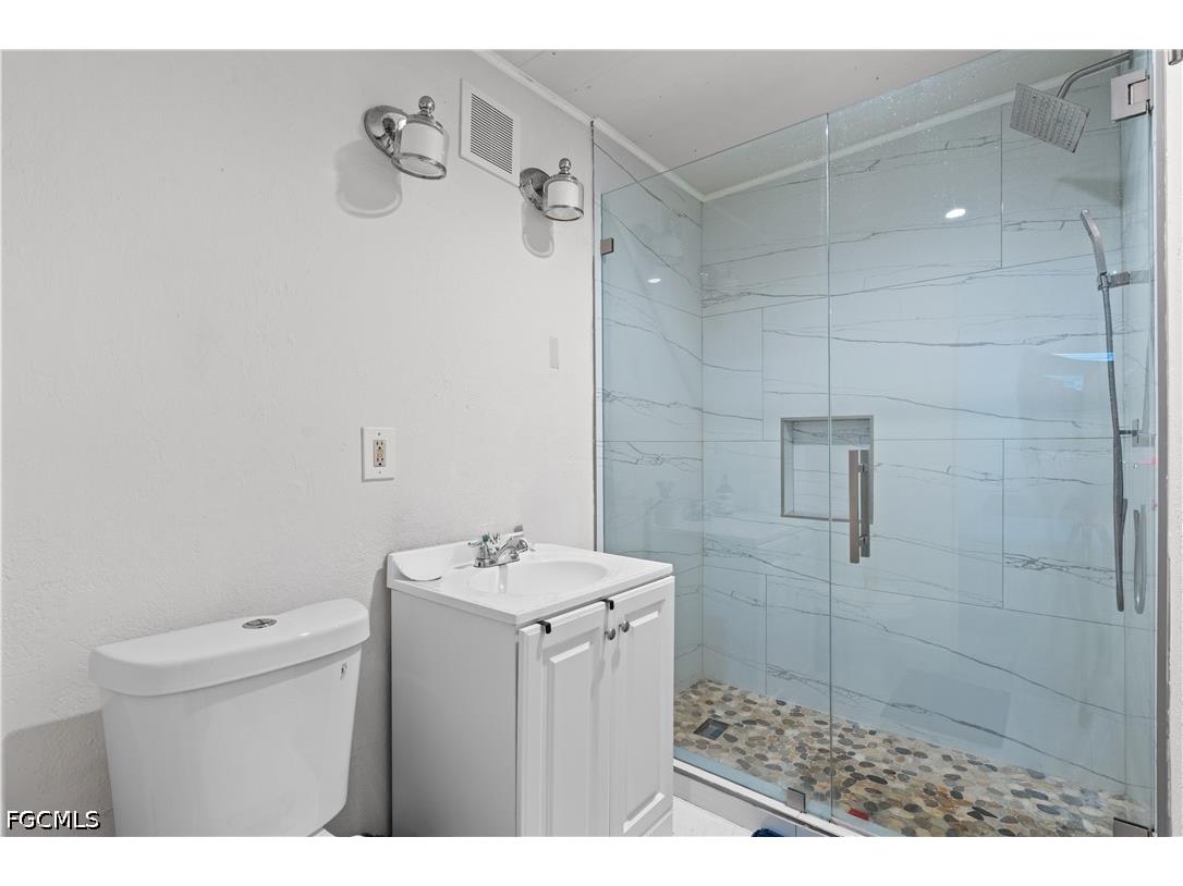 4350 Orangewood Avenue Fort Myers FL 33901 2026027192 image32
