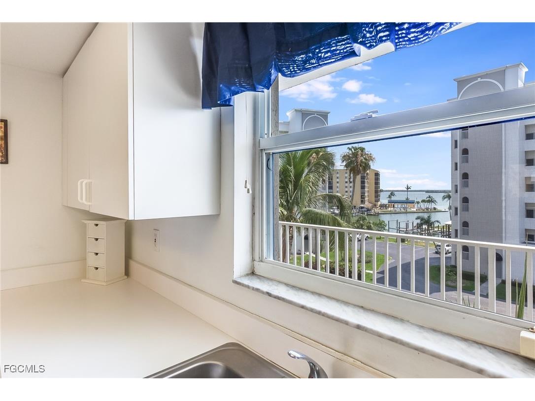 4351 Bay Beach Lane #332 Fort Myers Beach FL 33931 2025022652 image11