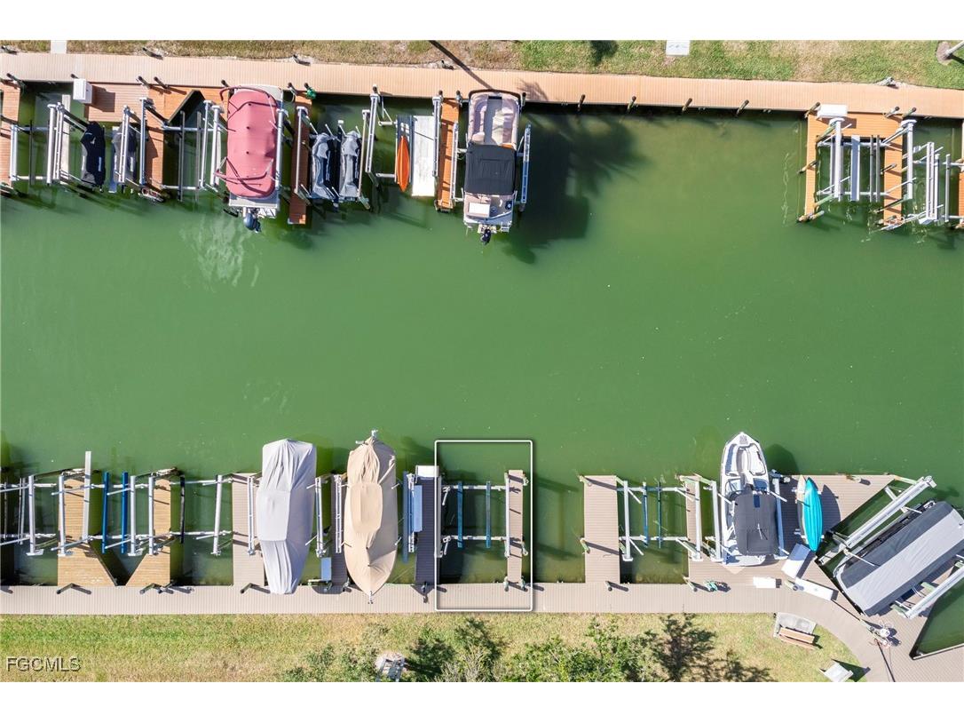 4351 Bay Beach Lane Fort Myers Beach FL 33931 2025024874 image2