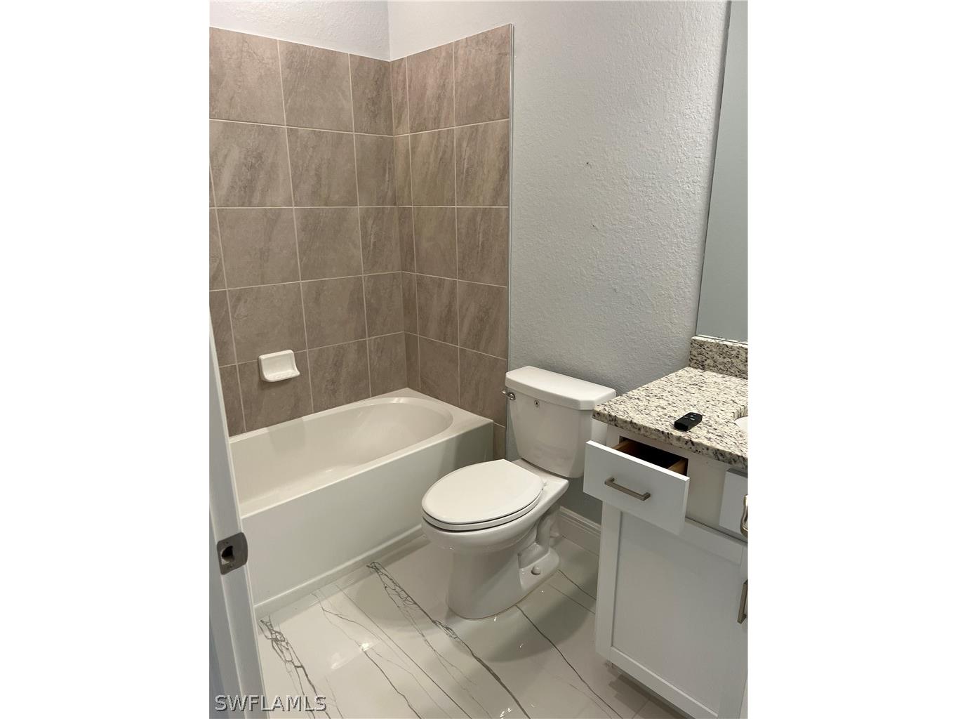 4351 Bluegrass Drive Fort Myers FL 33916 226011521 image11