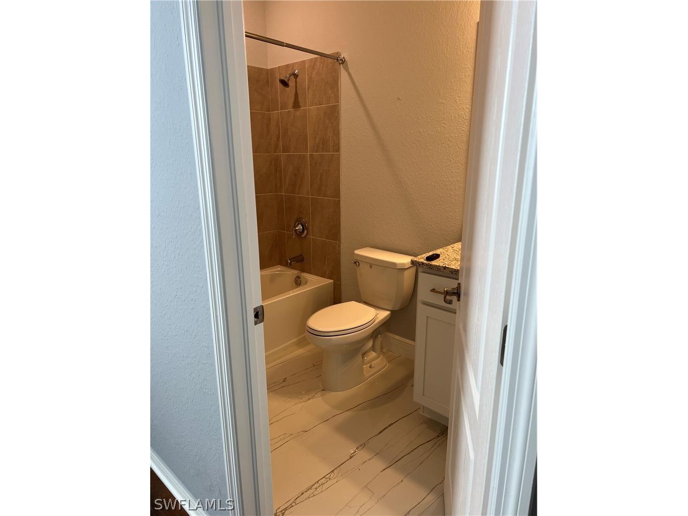4351 Bluegrass Drive Fort Myers FL 33916 226011521 image15