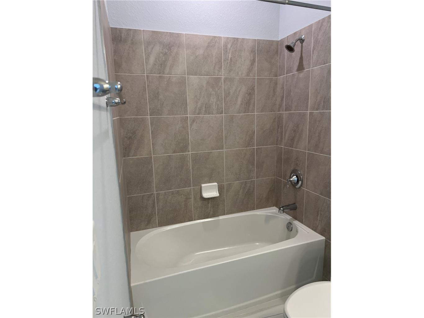 4351 Bluegrass Drive Fort Myers FL 33916 226011521 image25