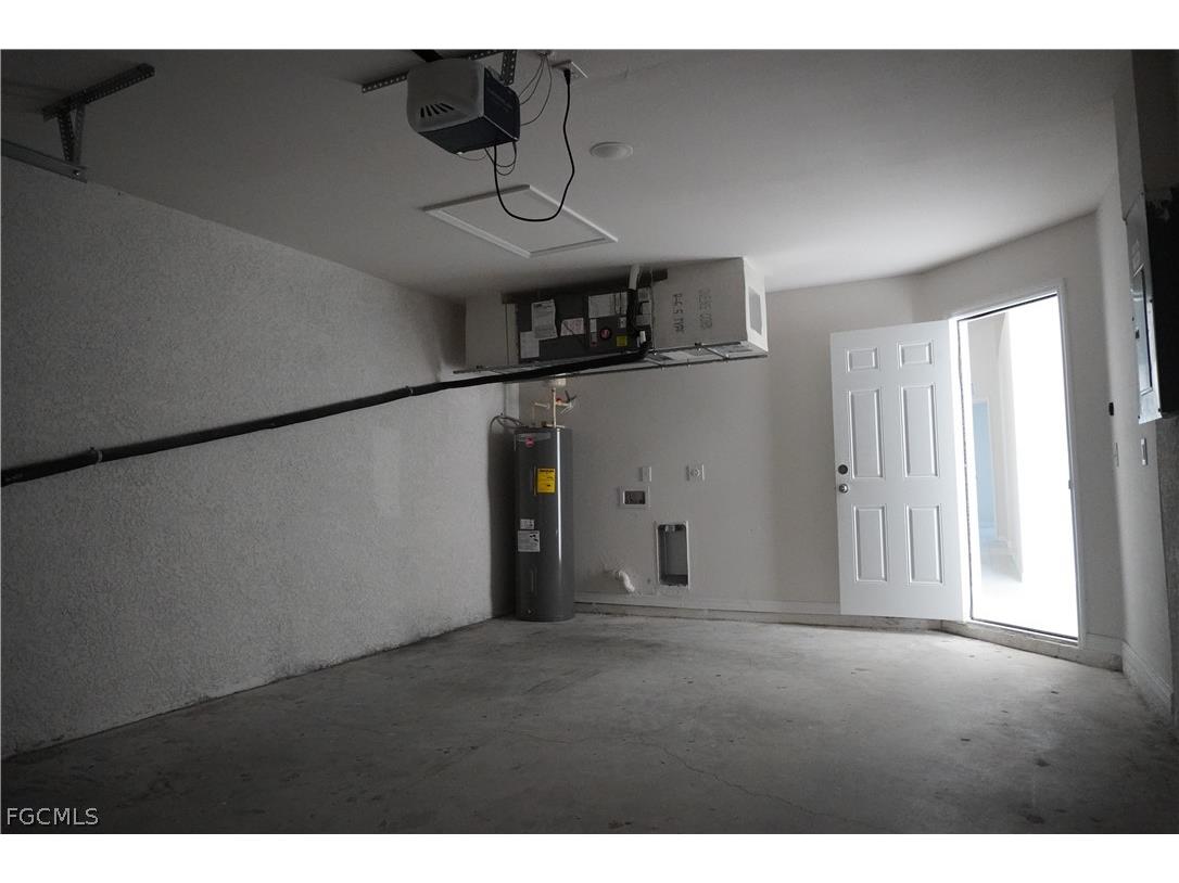 4351 Country Club Boulevard Cape Coral FL 33904 2026009041 image13