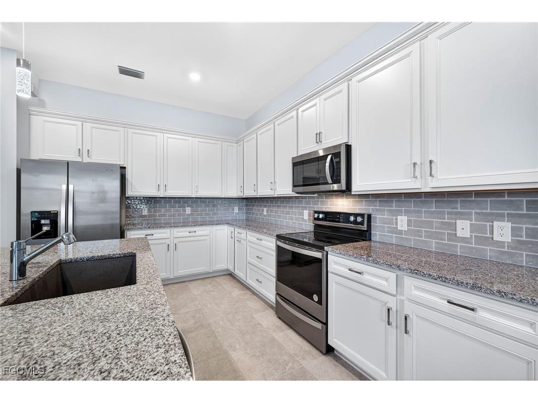 4351 Washington Place Ave Maria FL 34142 2025012678 image10