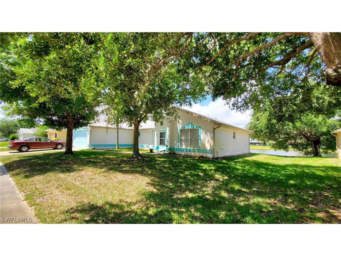 4352 Blue Lake Drive Melbourne FL 32901 222030401 image1