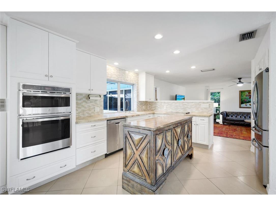 4352 Parrot Avenue Naples FL 34104 226001580 image10